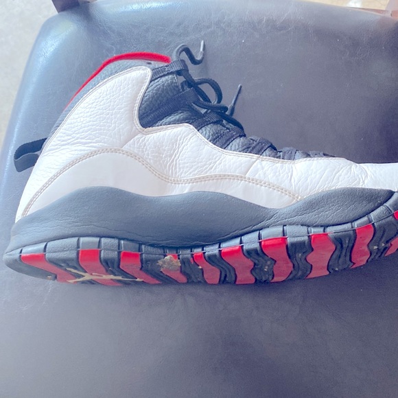 Jordan 10s - Picture 4 of 4